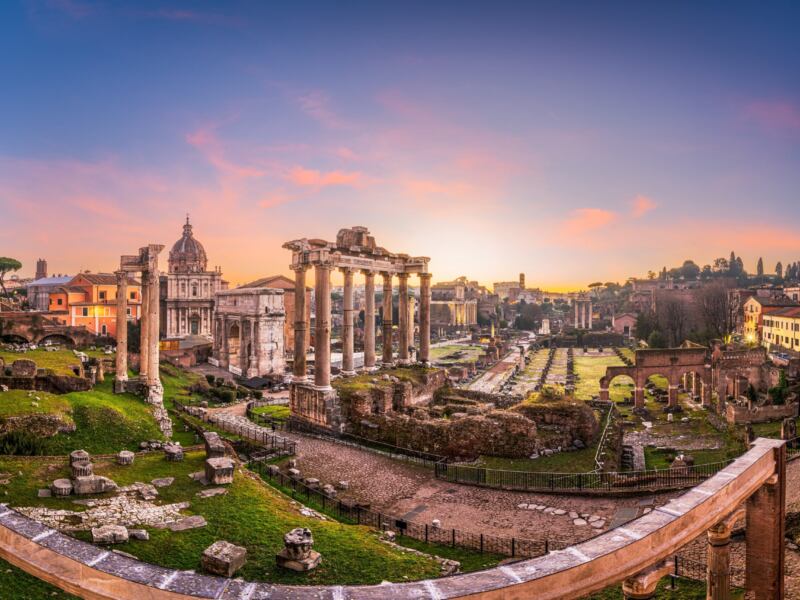 Czy są loty bezpośrednie z Polski do Włoch i ile mogą trwać?