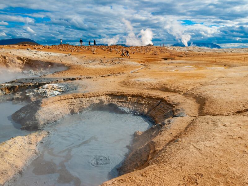 Czarterowe kontra rejsowe - z których lotów lepiej skorzystać?