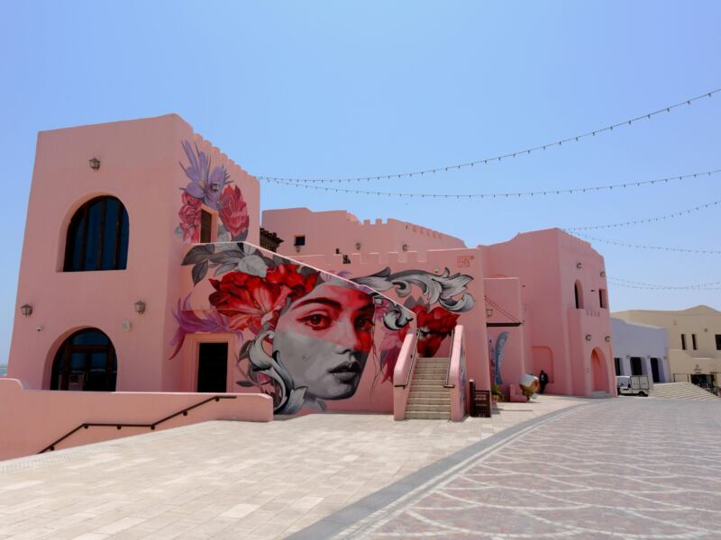 Czy są loty bezpośrednie z Polski do Kataru i ile mogą trwać?