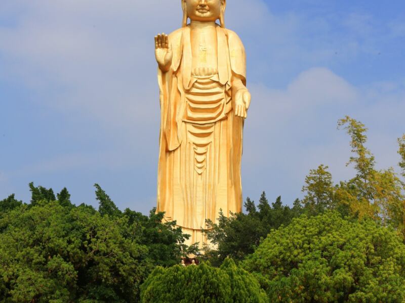 Czarterowe kontra rejsowe - z których lotów lepiej skorzystać?