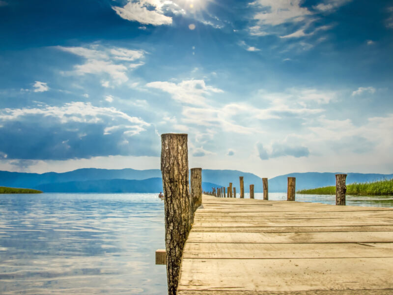 Czarterowe kontra rejsowe - z których lotów lepiej skorzystać?