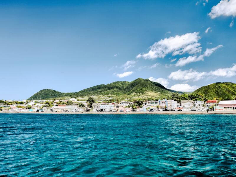 Czarterowe kontra rejsowe - z których lotów lepiej skorzystać?